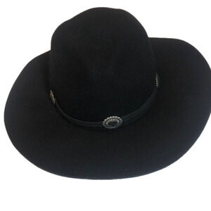 𝅺FOREVER 21 Black floppy hat